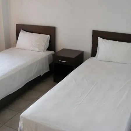 Anemos Hotel *